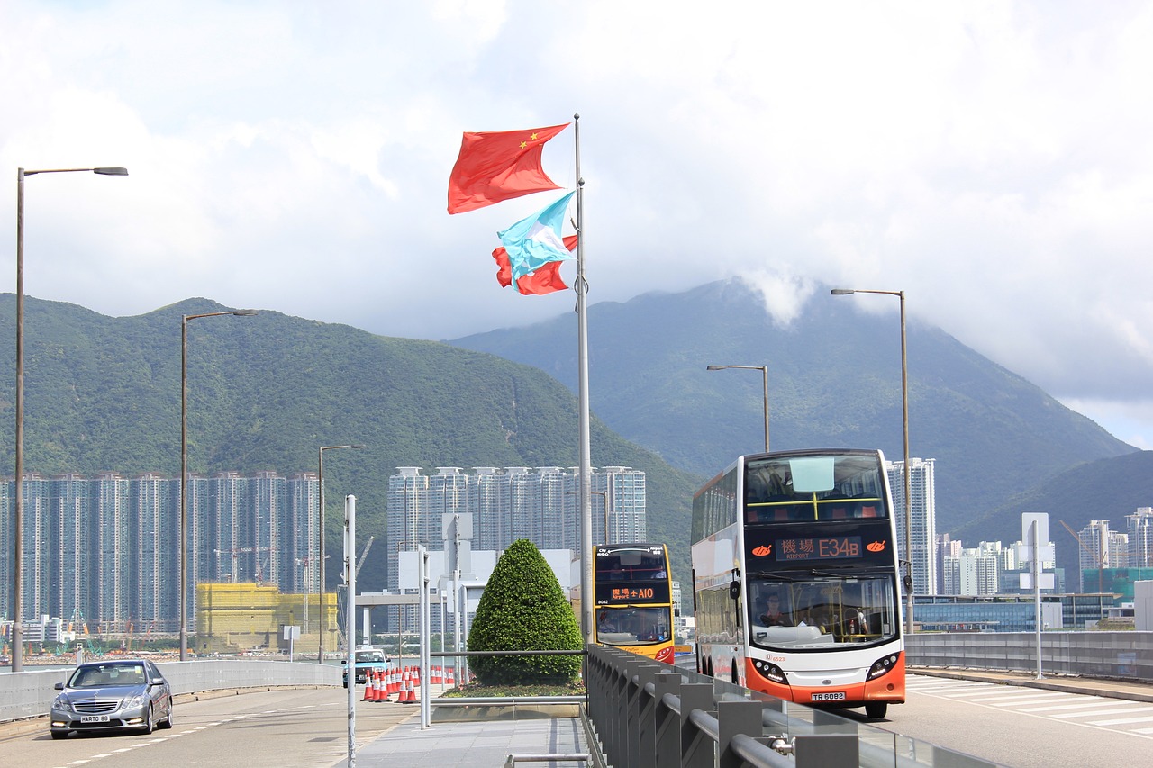 广东省广州市花都区龙珠路32号