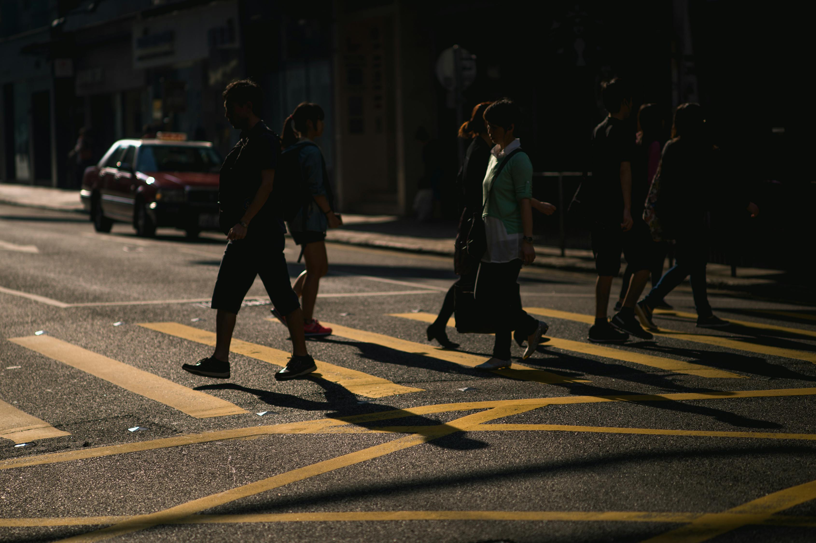 移民二代吐槽亚裔父母成网红，爆笑梗里全都是童年阴影